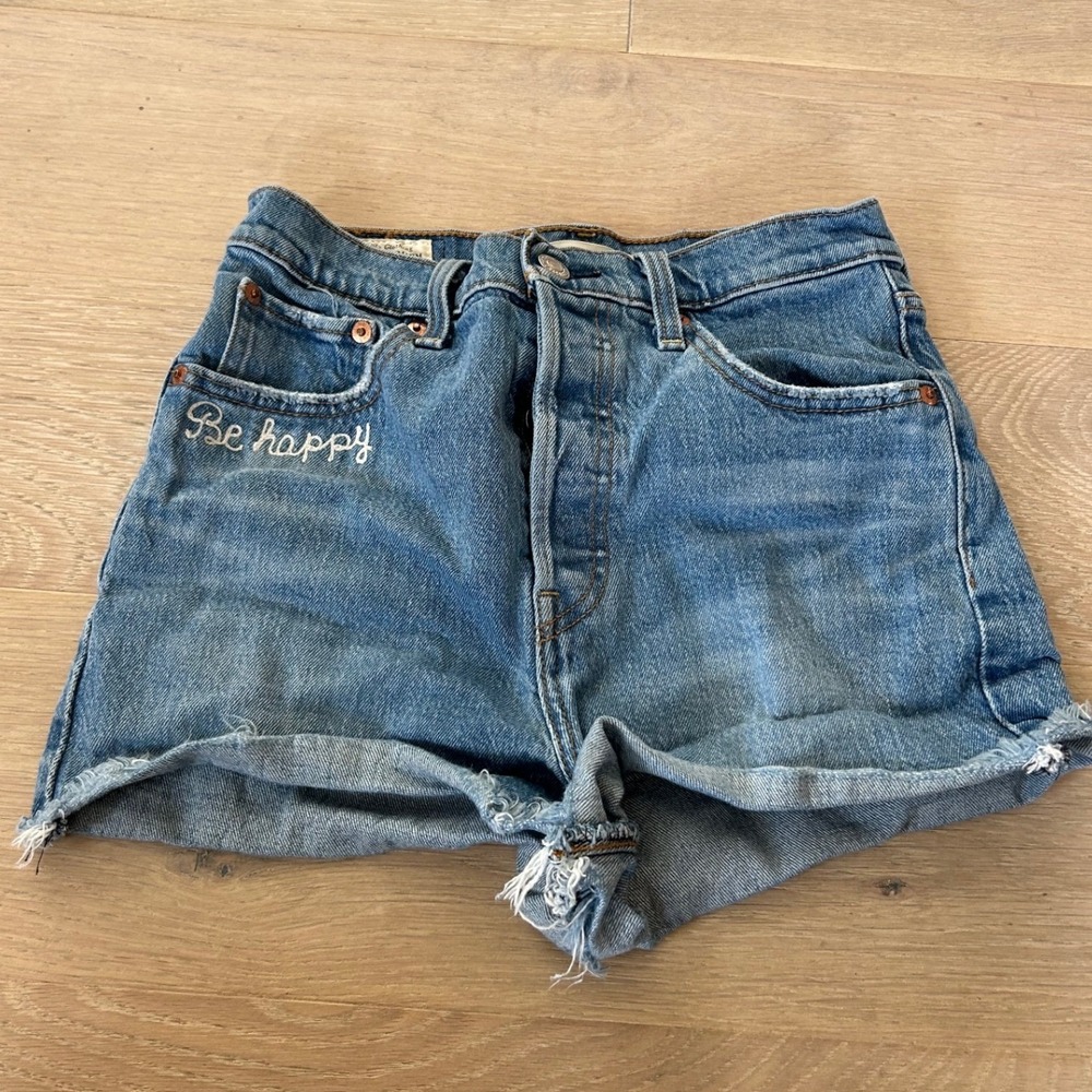Levis Premium Ribcage Shorts 26 Blue Denim High Rise Be Happy Embroidered Short - Picture 2 of 9